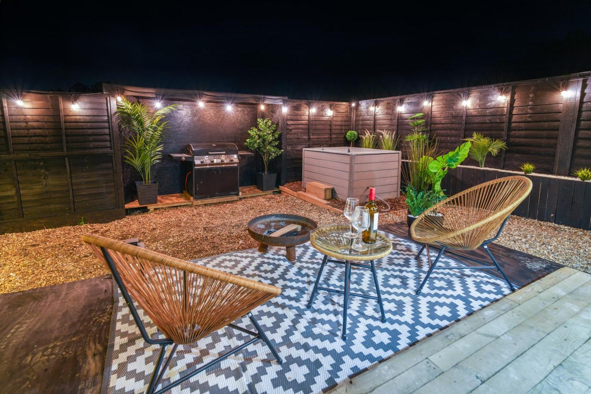 The Nest @The Outside Inn Mountfield 외부 사진